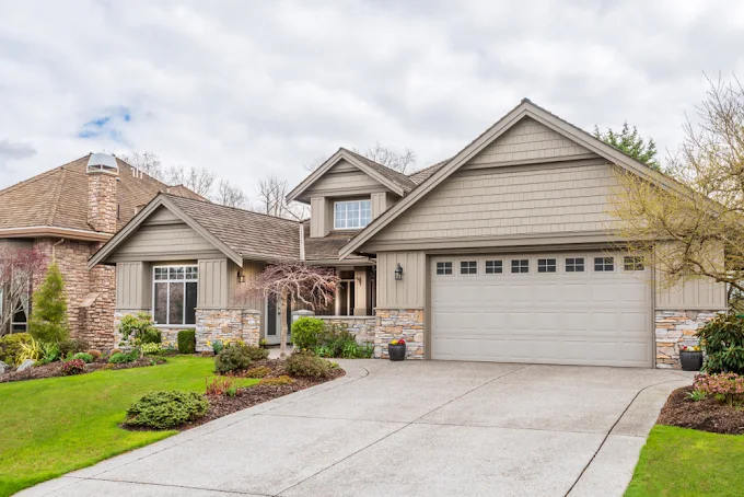 Common Garage Door Problems We Fix in Tallahassee