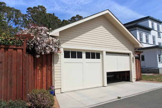 Common Garage Door Problems We Fix in Tallahassee